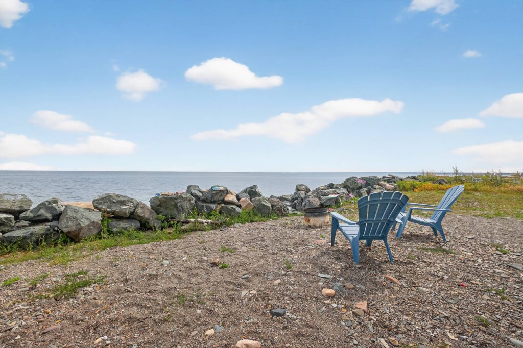 041_421A0158-min